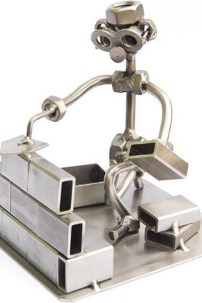 Kovová figurka - Zedník 13 cm