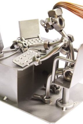 Kovová figurka - IT specialistka 17 cm