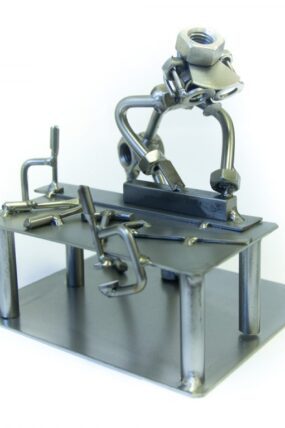 Kovová figurka - Truhlář 15 cm