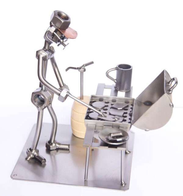 Kovová figurka - Gril 17 cm